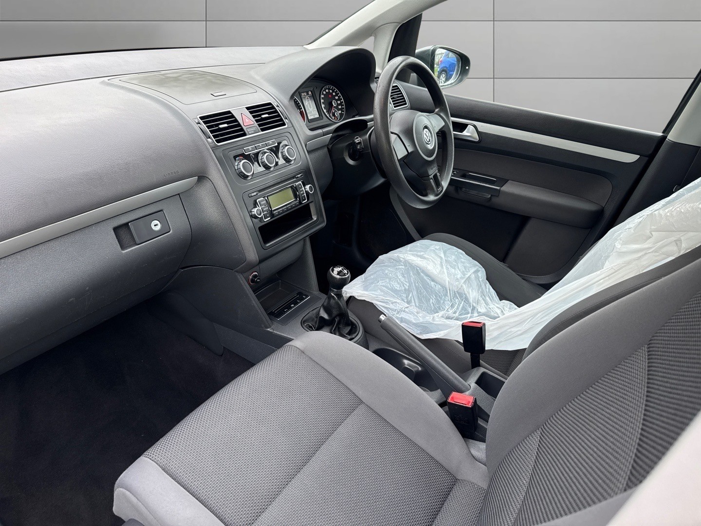 Used Volkswagen Touran 2010 for sale - 76554020: Photo 12