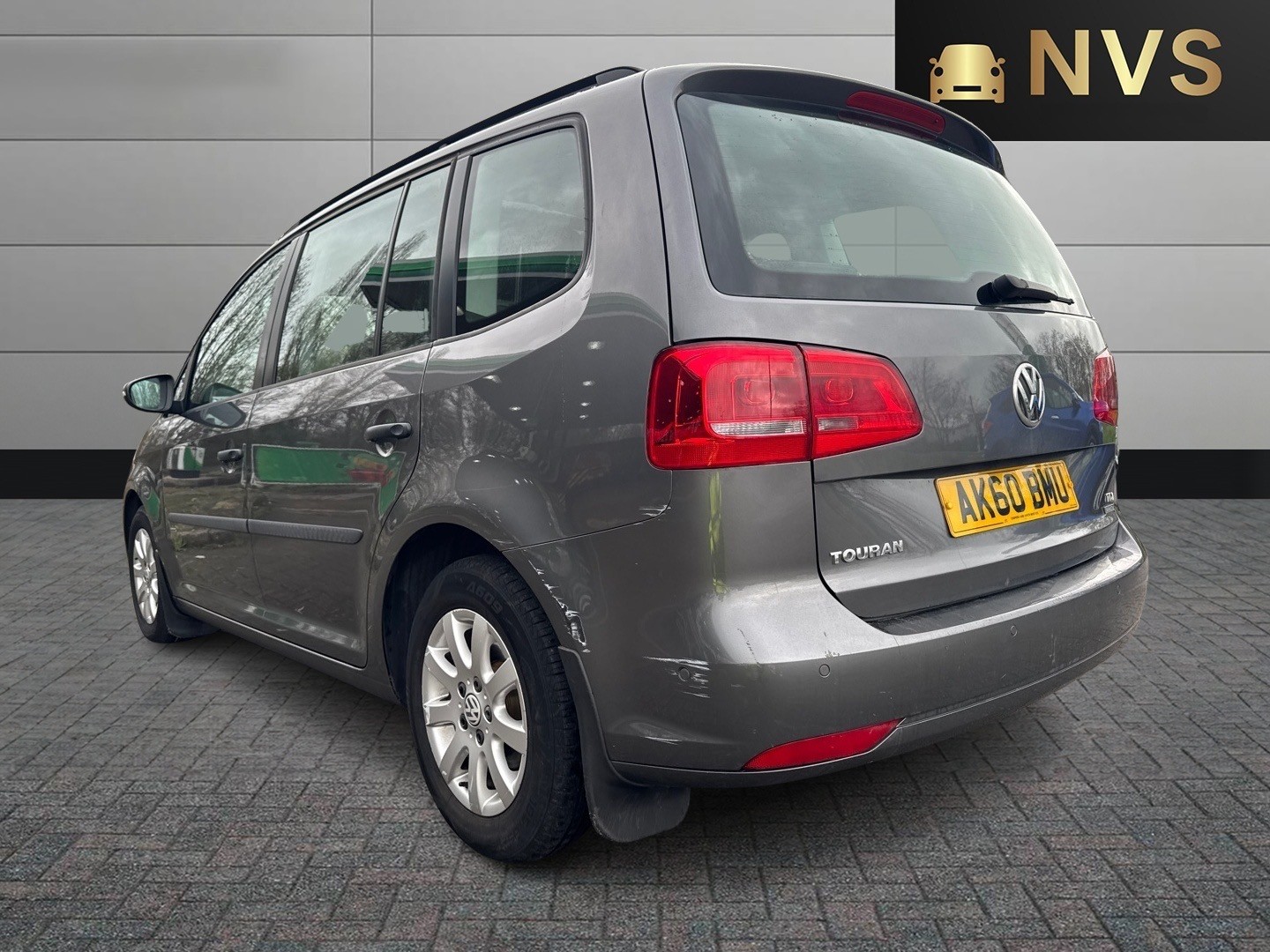 Used Volkswagen Touran 2010 for sale - 76554020: Photo 5