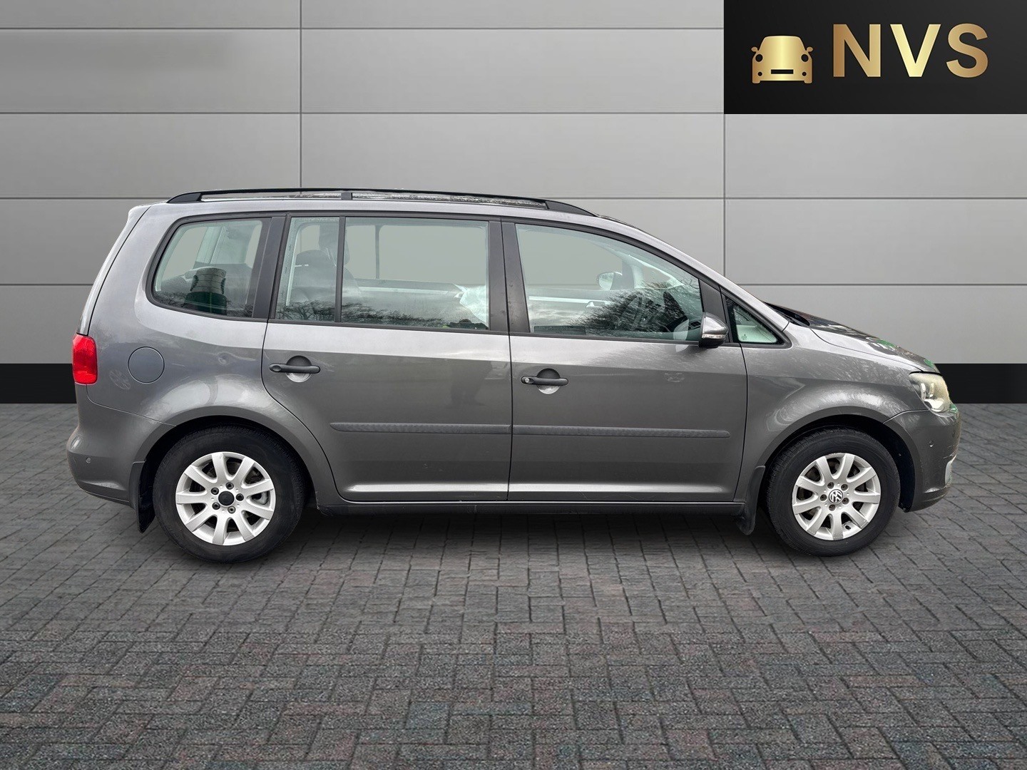 Used Volkswagen Touran 2010 for sale - 76554020: Photo 8