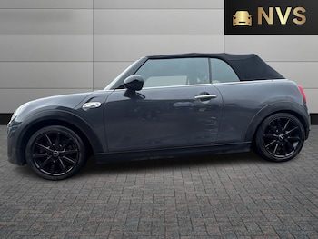 Used MINI Convertible 2016 for sale - 78229100: Photo