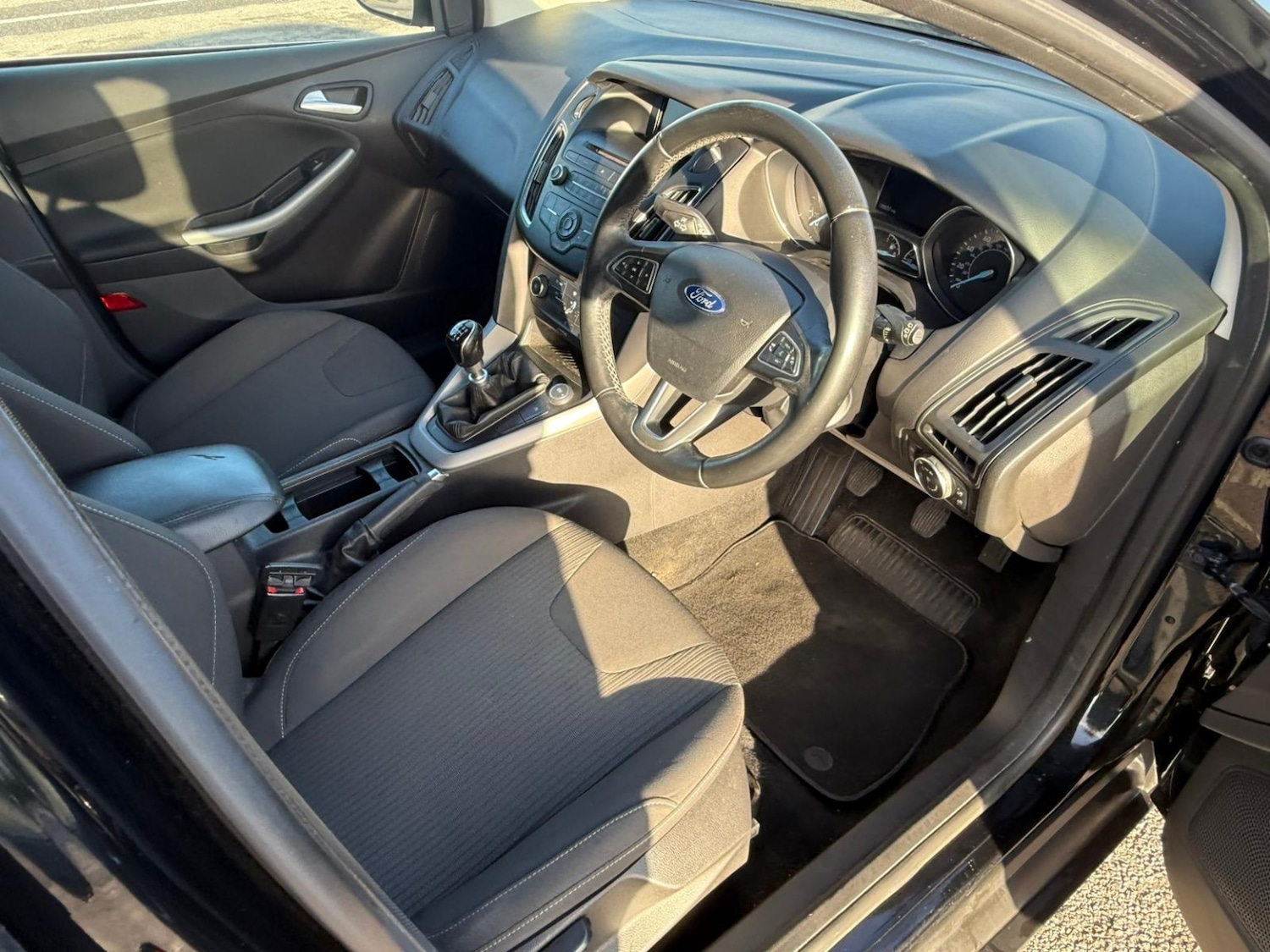 Used Ford Focus 2015 for sale - 77014868: Photo 9