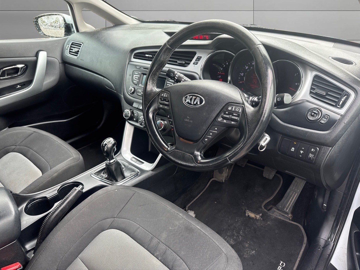 Used Kia Ceed 2014 for sale - 78218015: Photo 9
