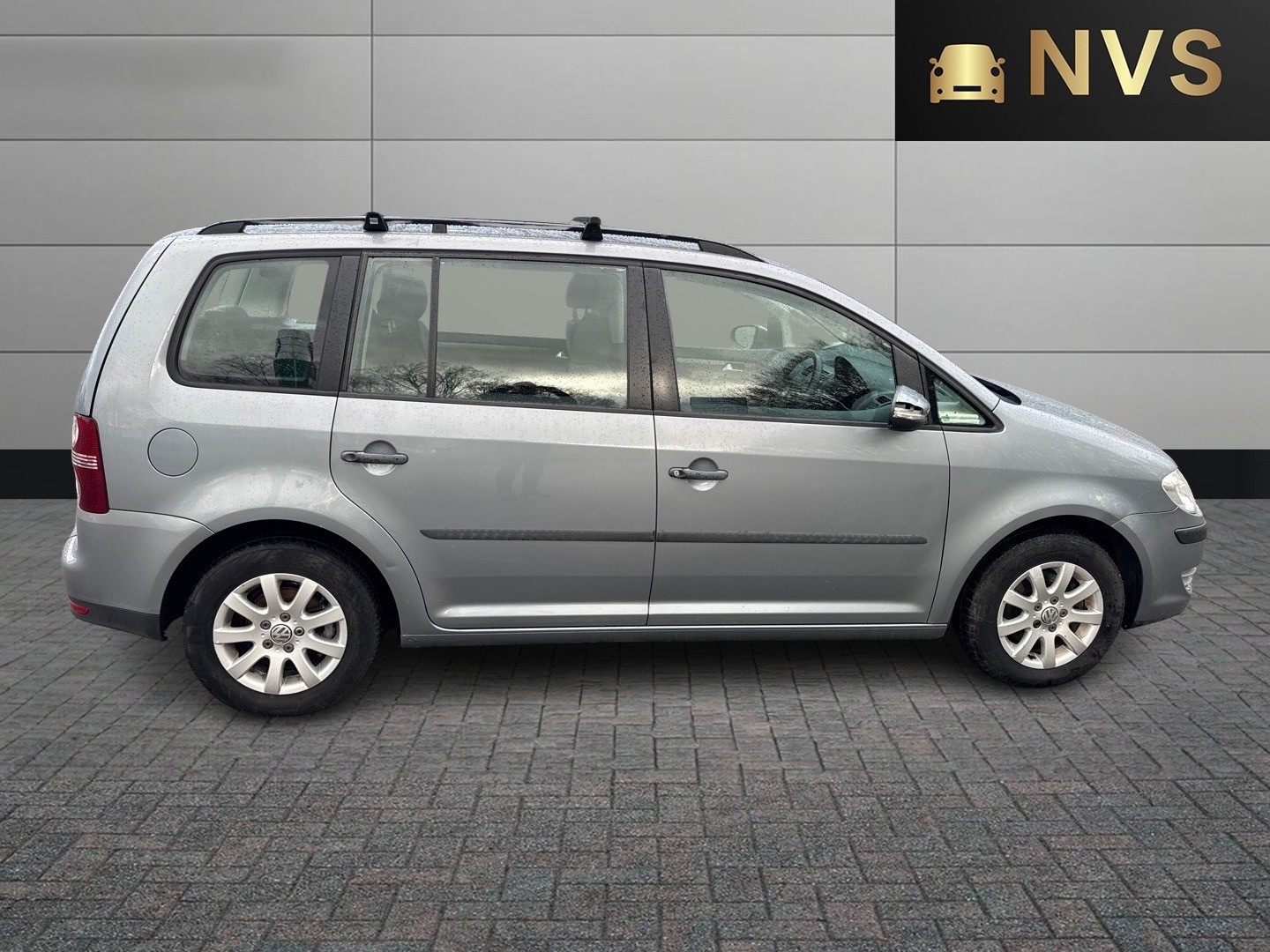 Used Volkswagen Touran 2009 for sale - 76692800: Photo 8