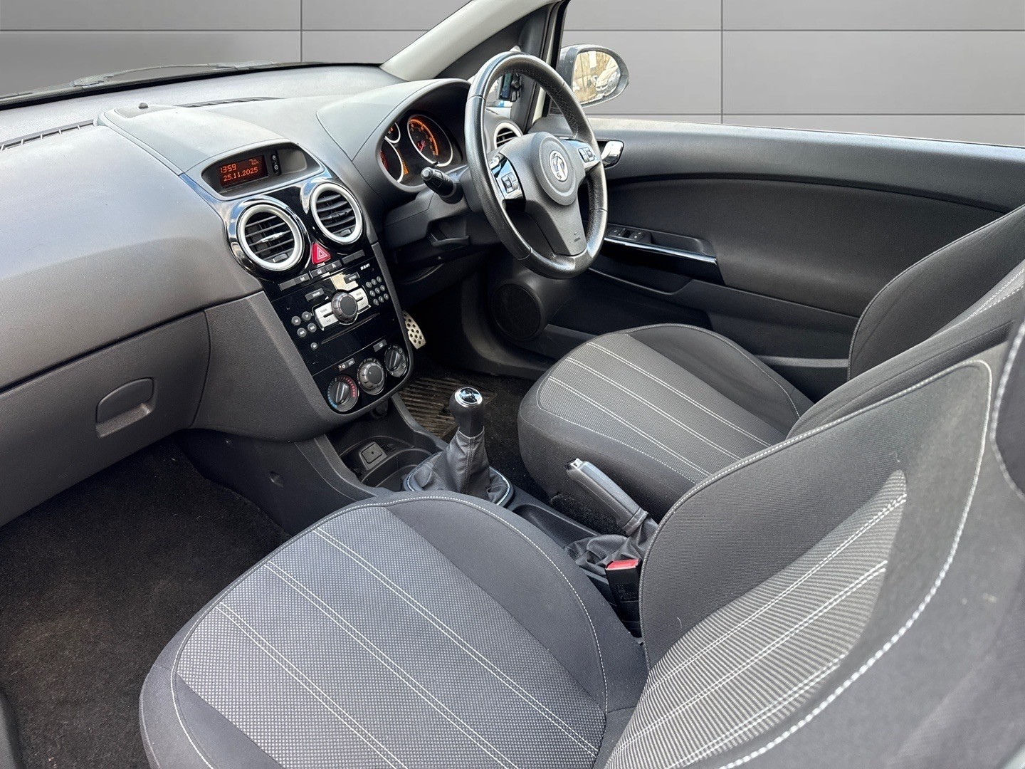 Used Vauxhall Corsa 2014 for sale - 77632481: Photo 12