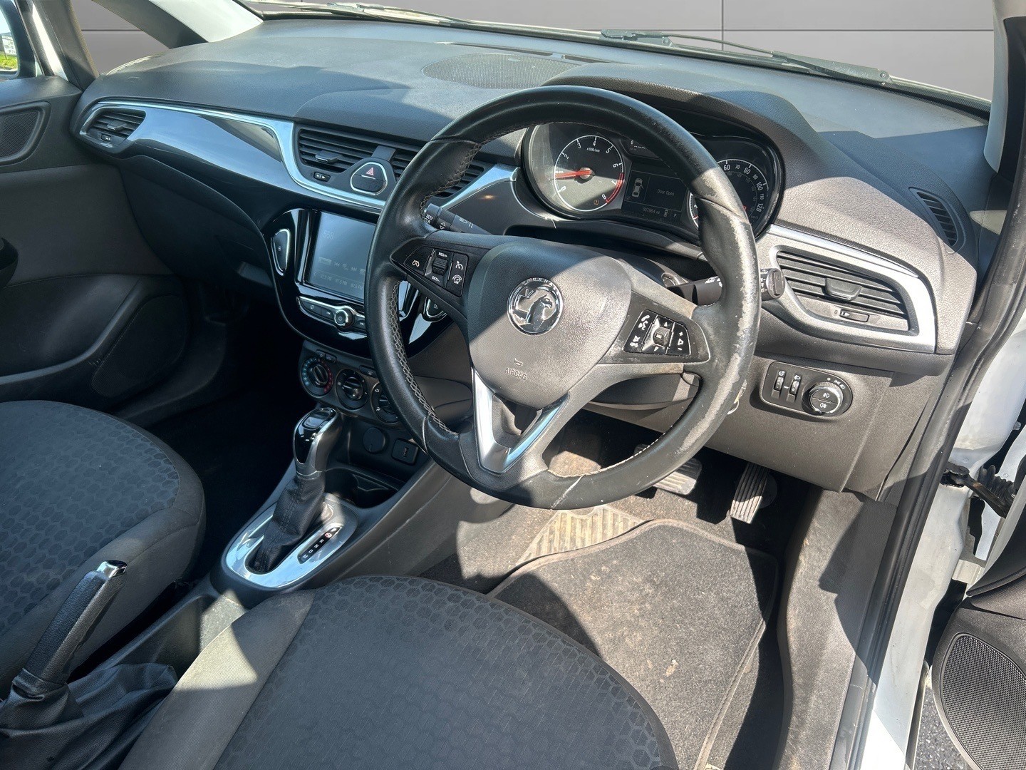 Used Vauxhall Corsa 2016 for sale - 78168809: Photo 9