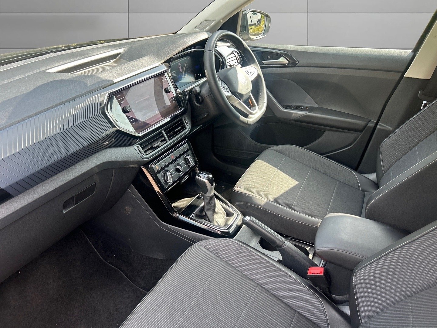 Used Volkswagen T-Cross 2023 for sale - 76211832: Photo 9