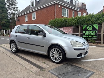 Volkswagen - Golf