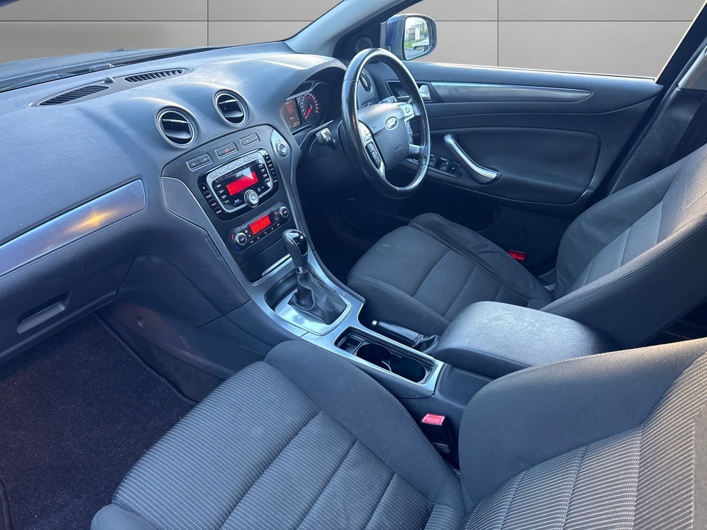 Used Ford Mondeo 2011 for sale - 76748224: Photo 12