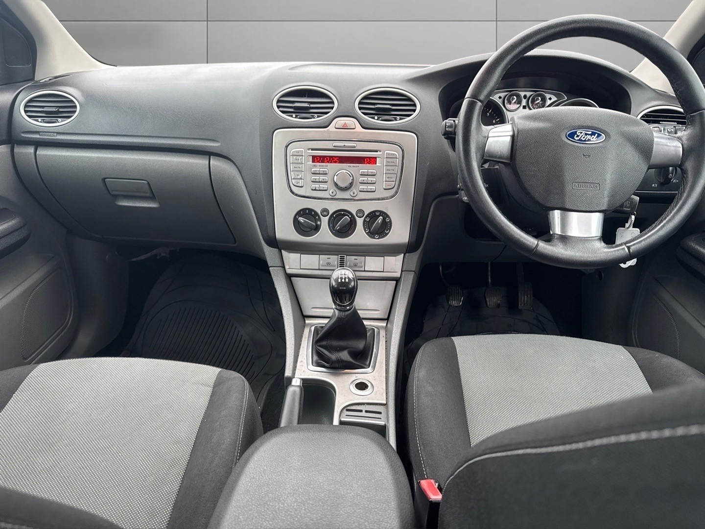 Used Ford Focus 2009 for sale - 76931441: Photo 10