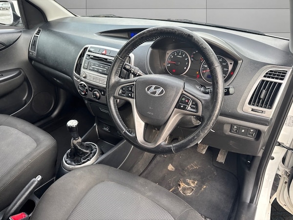 Used Hyundai i20 2012 for sale - 76045644: Photo 10