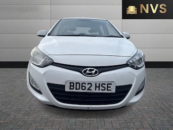 Used Hyundai i20 2012 for sale - 76045644: Photo 2