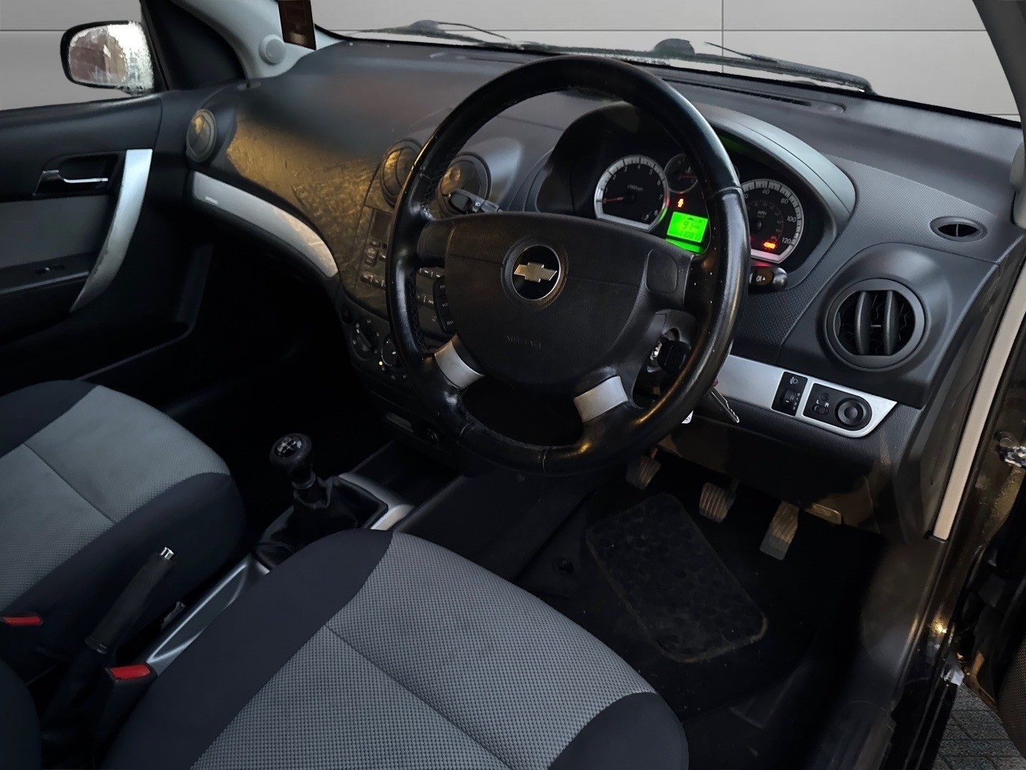 Used Chevrolet Aveo 2011 for sale - 76940078: Photo 9