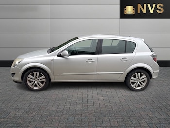 Used Vauxhall Astra 2010 for sale - 76246119: Photo