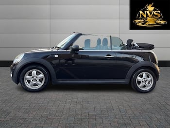 Used MINI Convertible 2010 for sale - 79758982: Photo