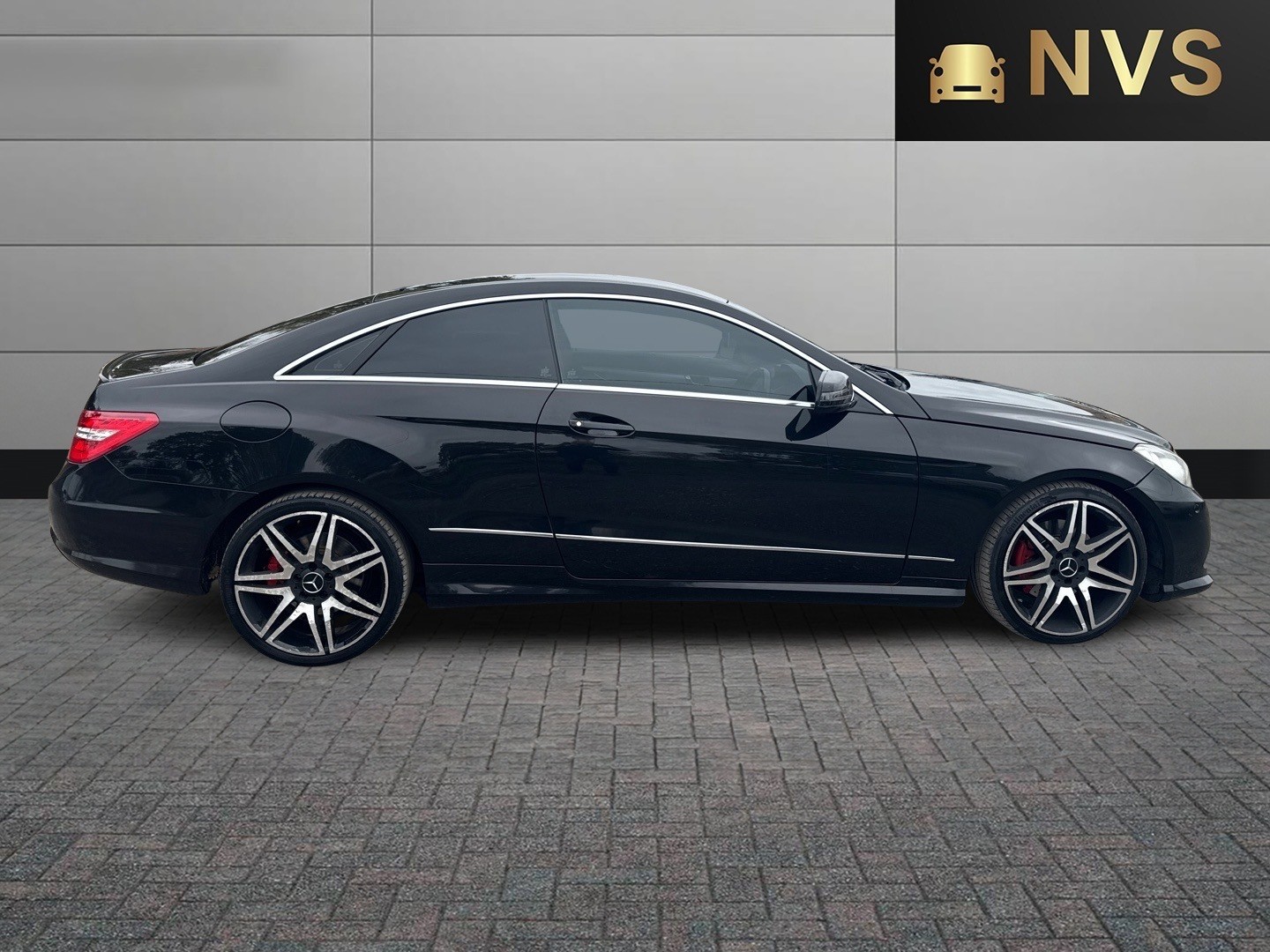 Used Mercedes-Benz E Class 2012 for sale - 76242851: Photo 8