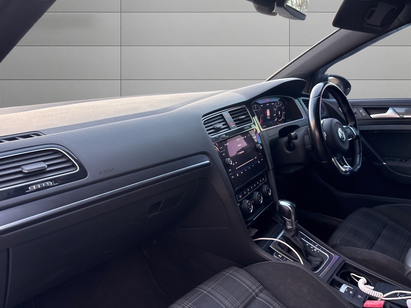 Used Volkswagen Golf 2018 for sale - 77096921: Photo 12