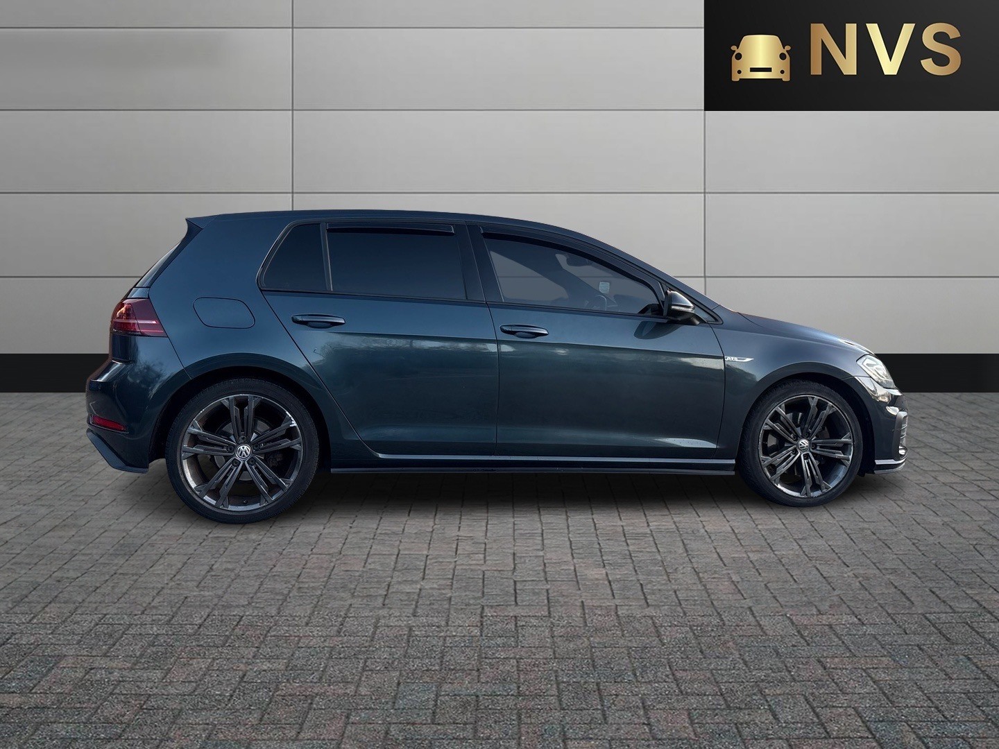 Used Volkswagen Golf 2018 for sale - 77096921: Photo 8