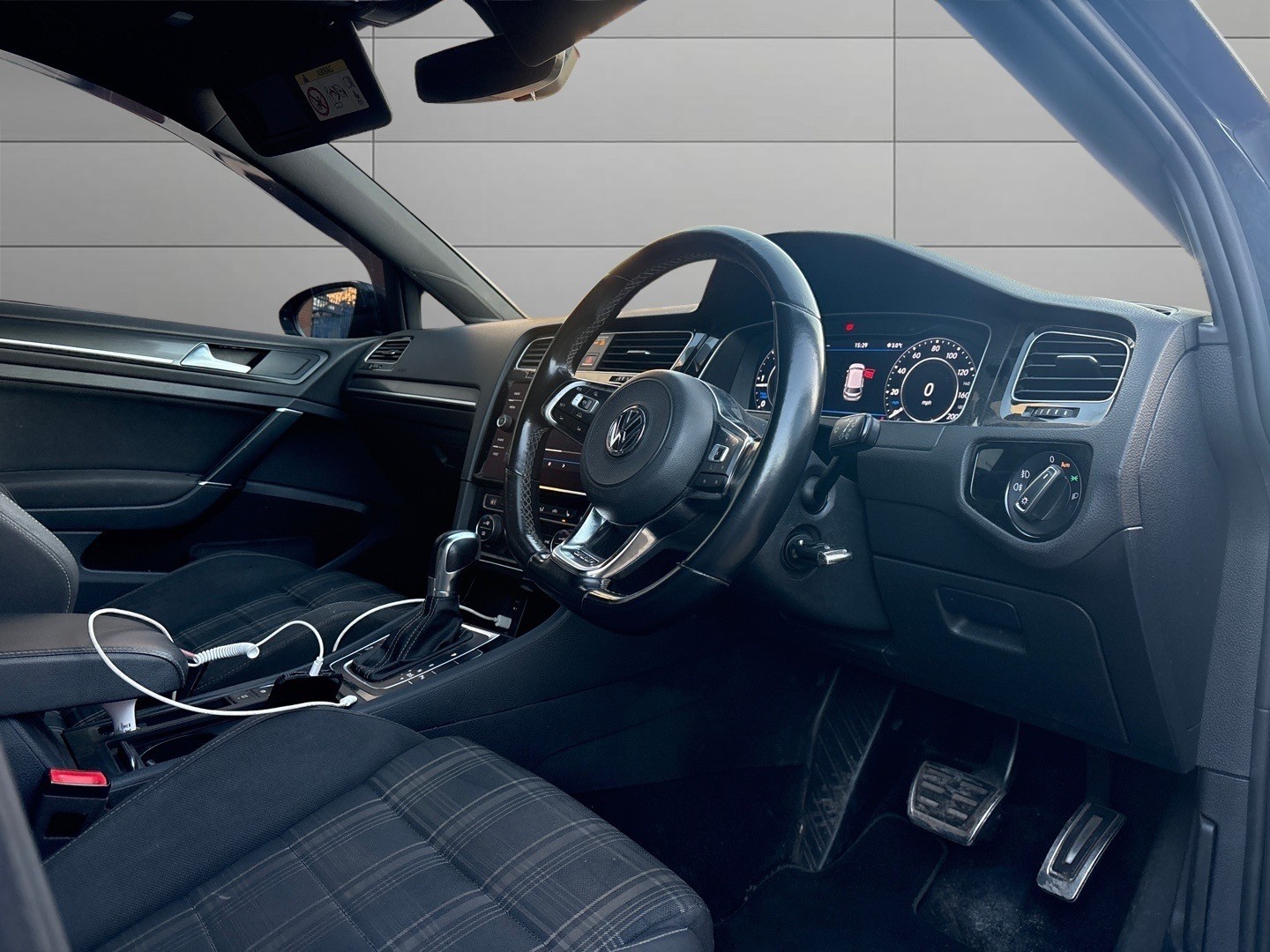 Used Volkswagen Golf 2018 for sale - 77096921: Photo 9