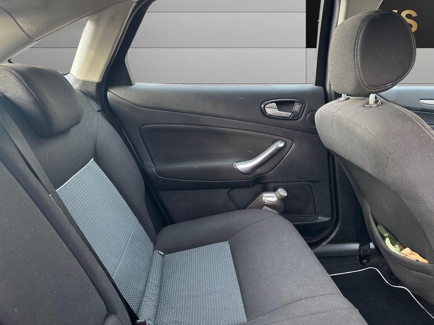 Used Ford Mondeo 2010 for sale - 76517808: Photo 9