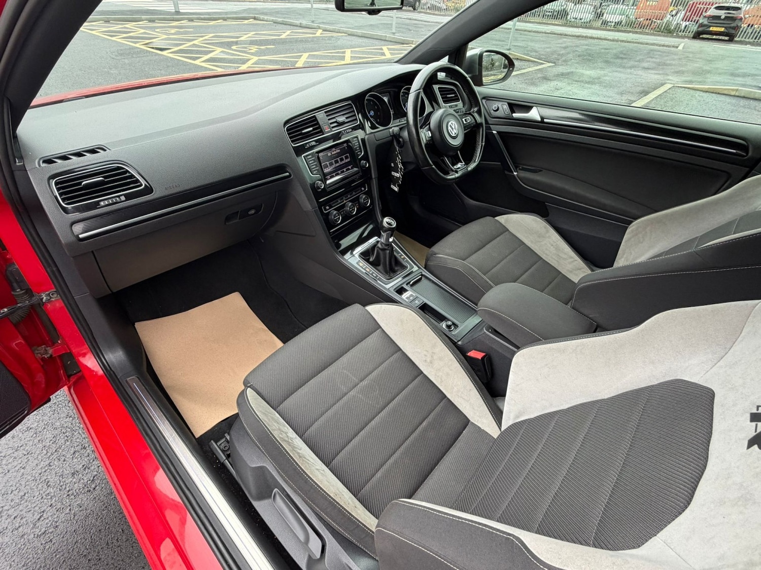 Used Volkswagen Golf 2014 for sale - 76461569: Photo 15