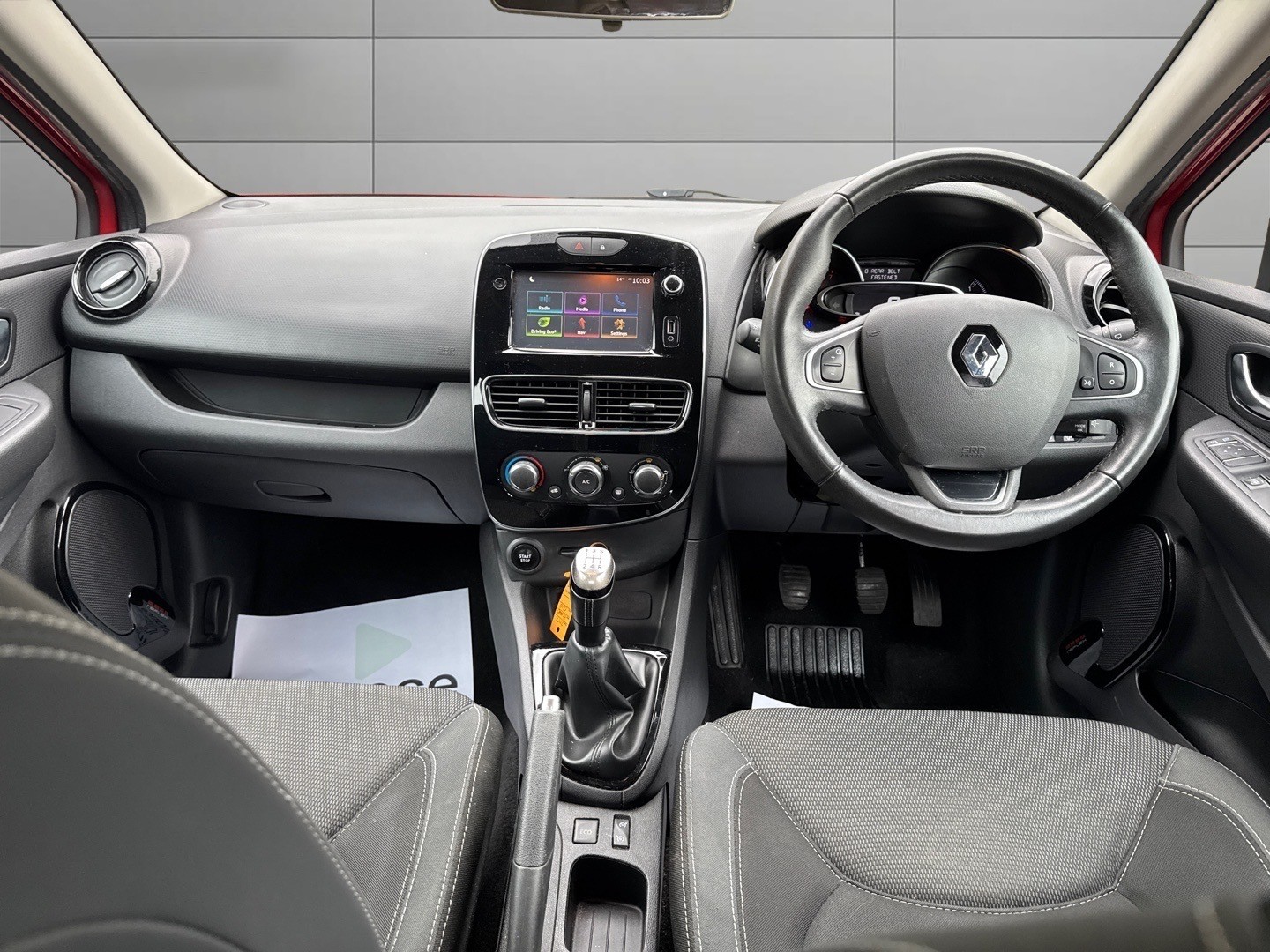 Used Renault Clio 2017 for sale - 76142531: Photo 10