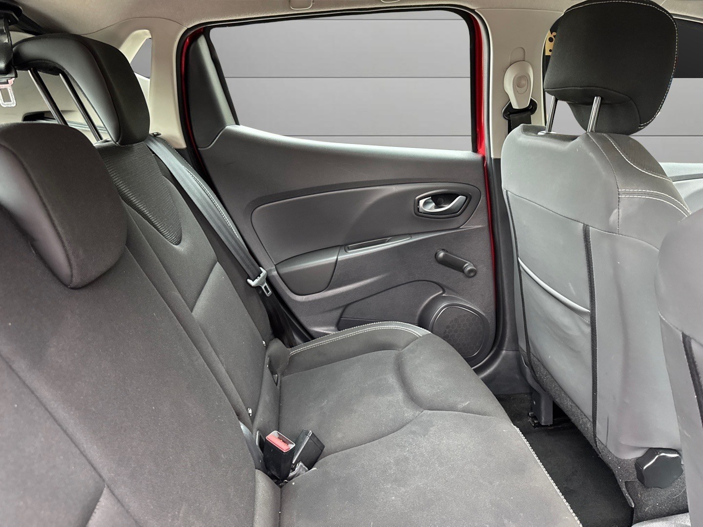 Used Renault Clio 2017 for sale - 76142531: Photo 11