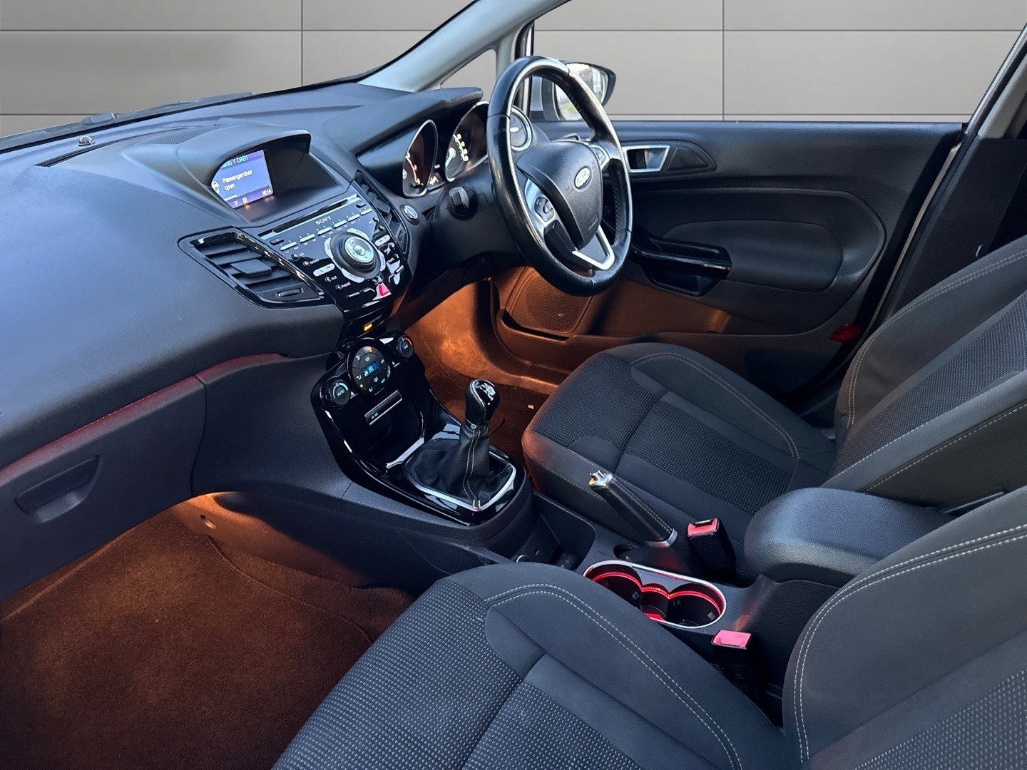 Used Ford Fiesta 2017 for sale - 76662748: Photo 12