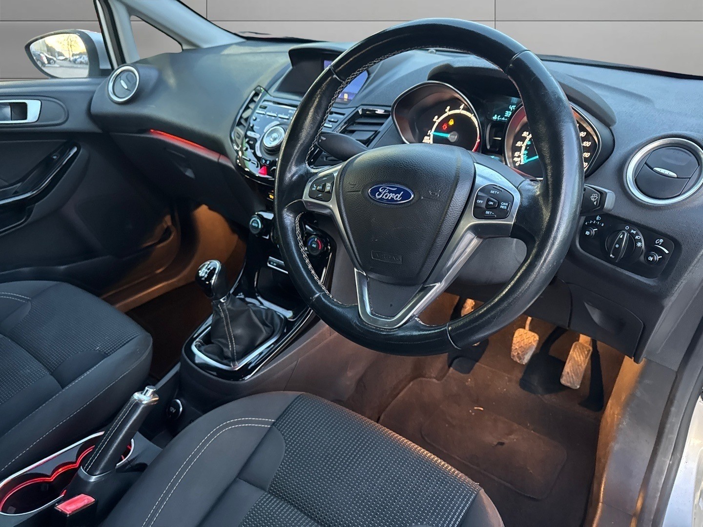 Used Ford Fiesta 2017 for sale - 76662748: Photo 9