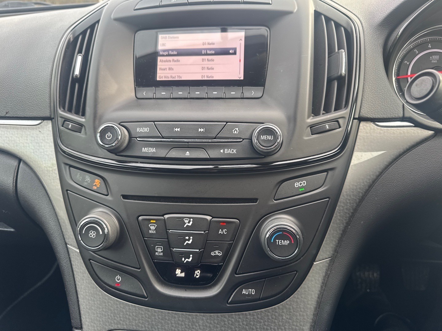 Used Vauxhall Insignia 2013 for sale - 77584589: Photo 15