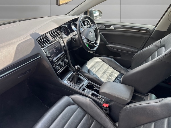 Used Volkswagen Golf 2015 for sale - 74949515: Photo 12