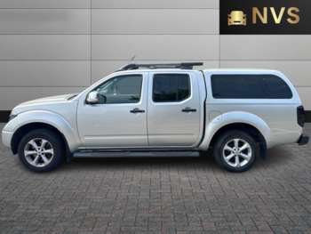 Used Nissan Navara 2010 for sale - 75025884: Photo