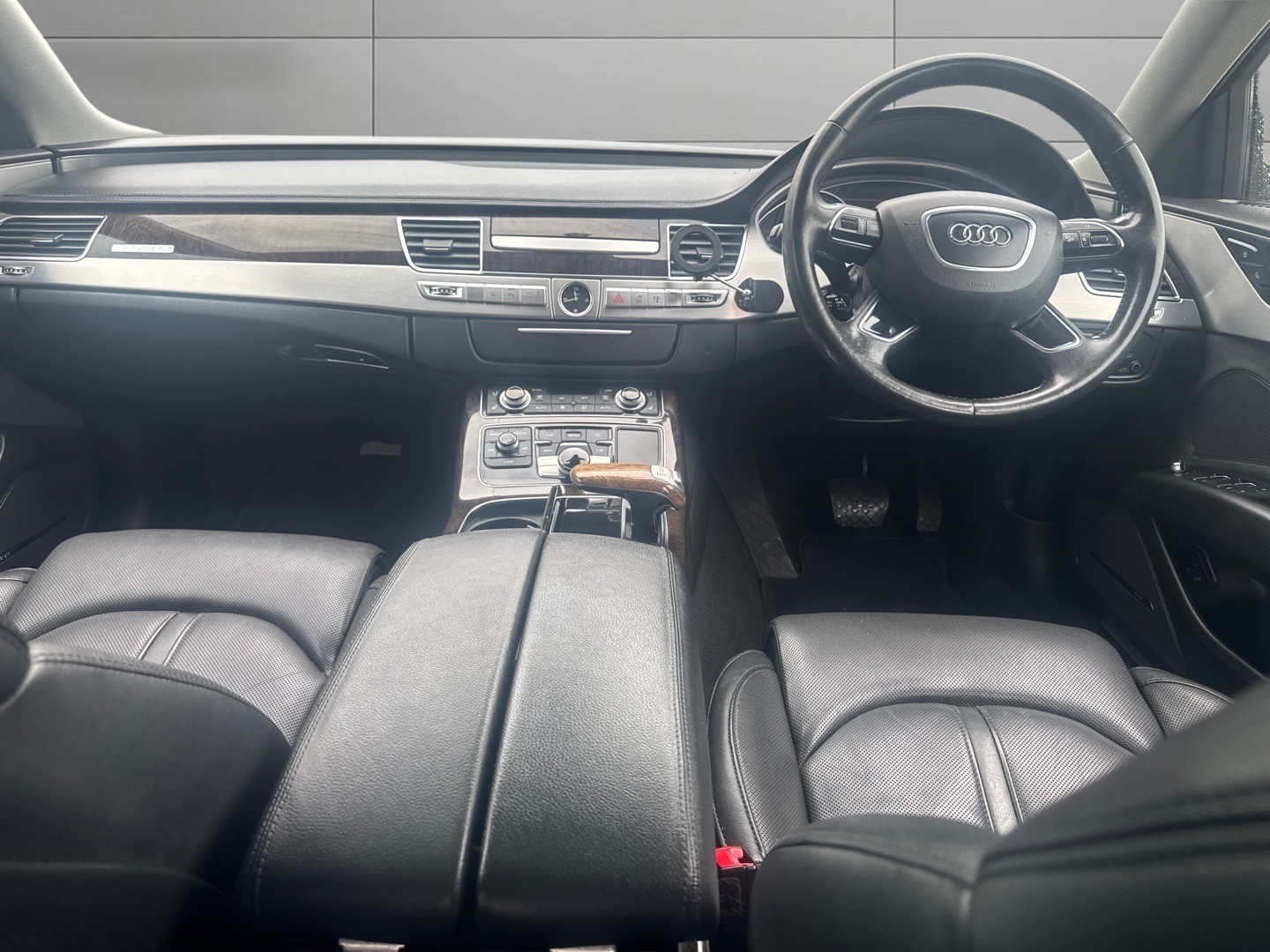 Used Audi A8 2012 for sale - 77567466: Photo 10