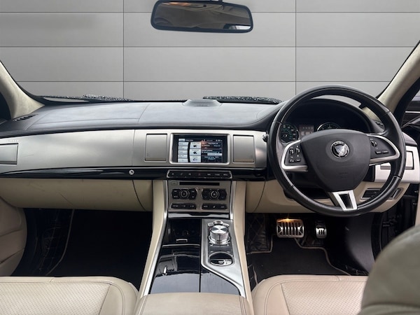 Used Jaguar XF 2014 for sale - 74774705: Photo 10