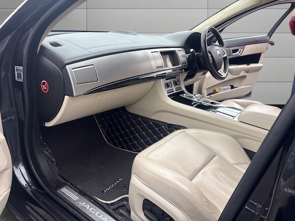 Used Jaguar XF 2014 for sale - 74774705: Photo 12
