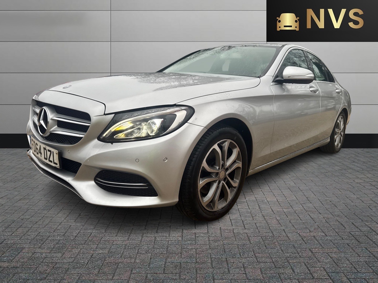 Used Mercedes-Benz C Class 2014 for sale - 76579927: Photo 3
