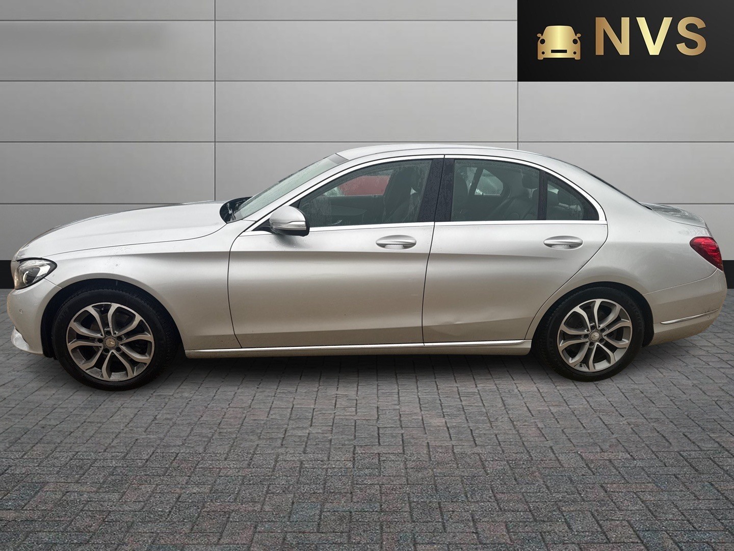 Used Mercedes-Benz C Class 2014 for sale - 76579927: Photo 4