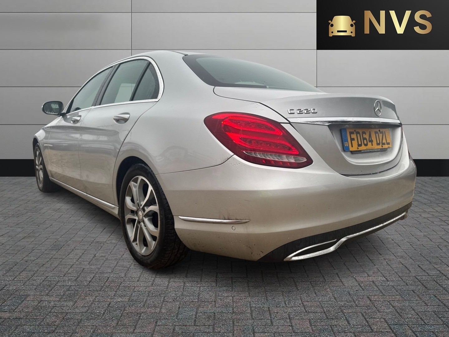 Used Mercedes-Benz C Class 2014 for sale - 76579927: Photo 5