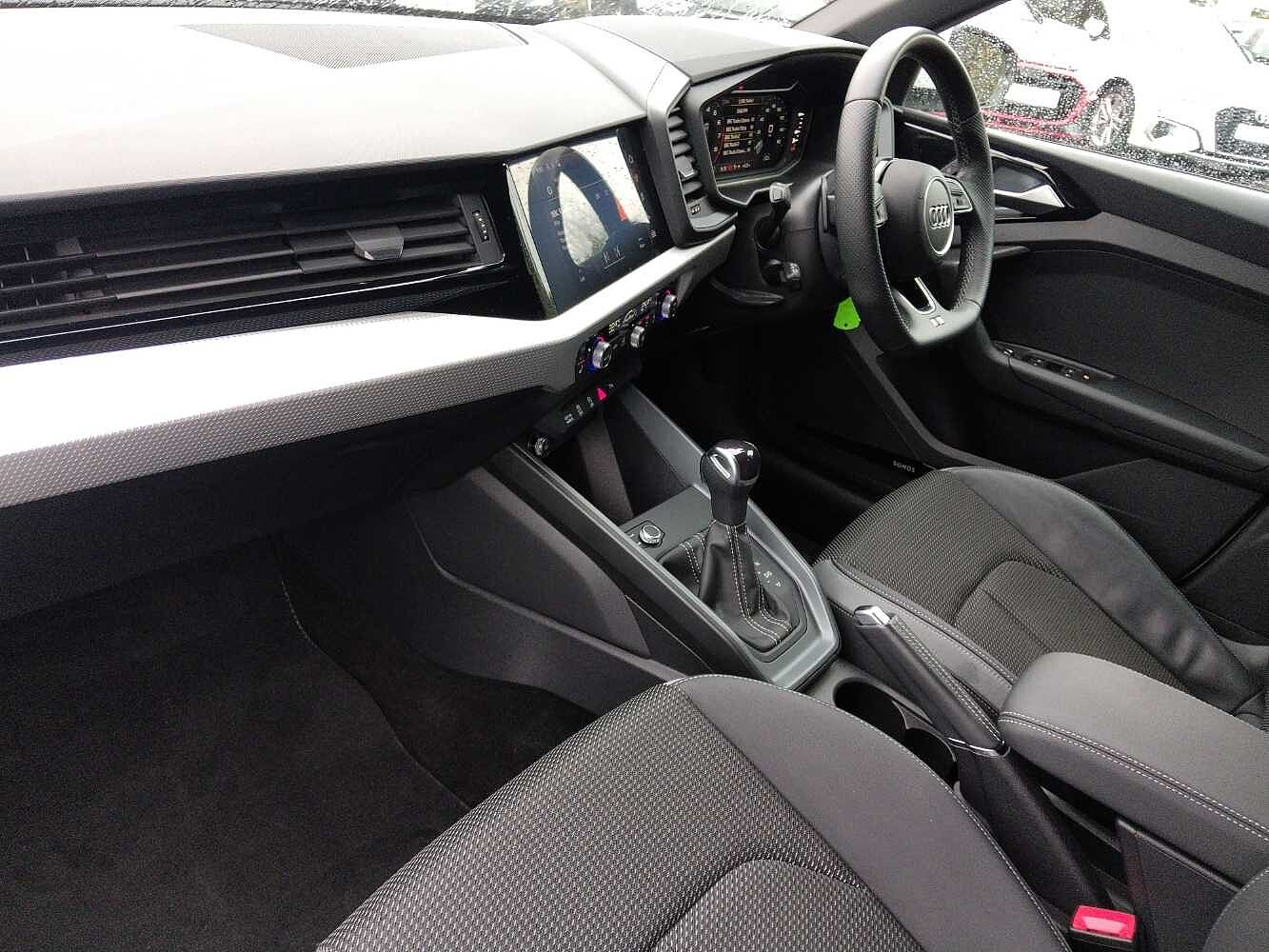 Used Audi A1 2022 for sale - 77475011: Photo 2