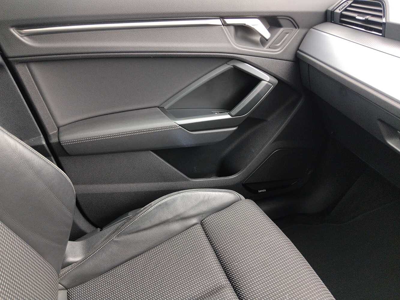 Used Audi Q3 2022 for sale - 76675596: Photo 23