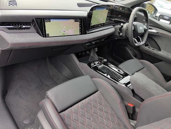 Used Audi Q6 e-tron 2025 for sale - 77023245: Photo