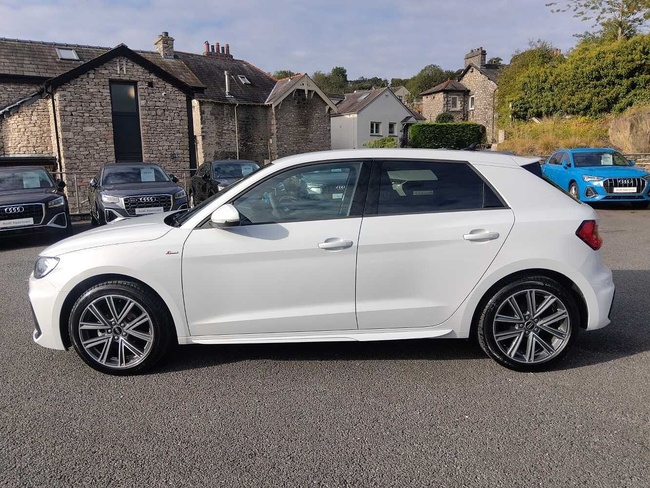 Used Audi A1 2025 for sale - 76679686: Photo 4