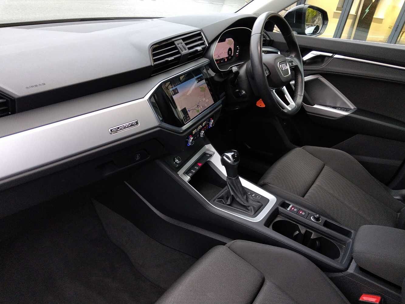 Used Audi Q3 2021 for sale - 77258758: Photo 2