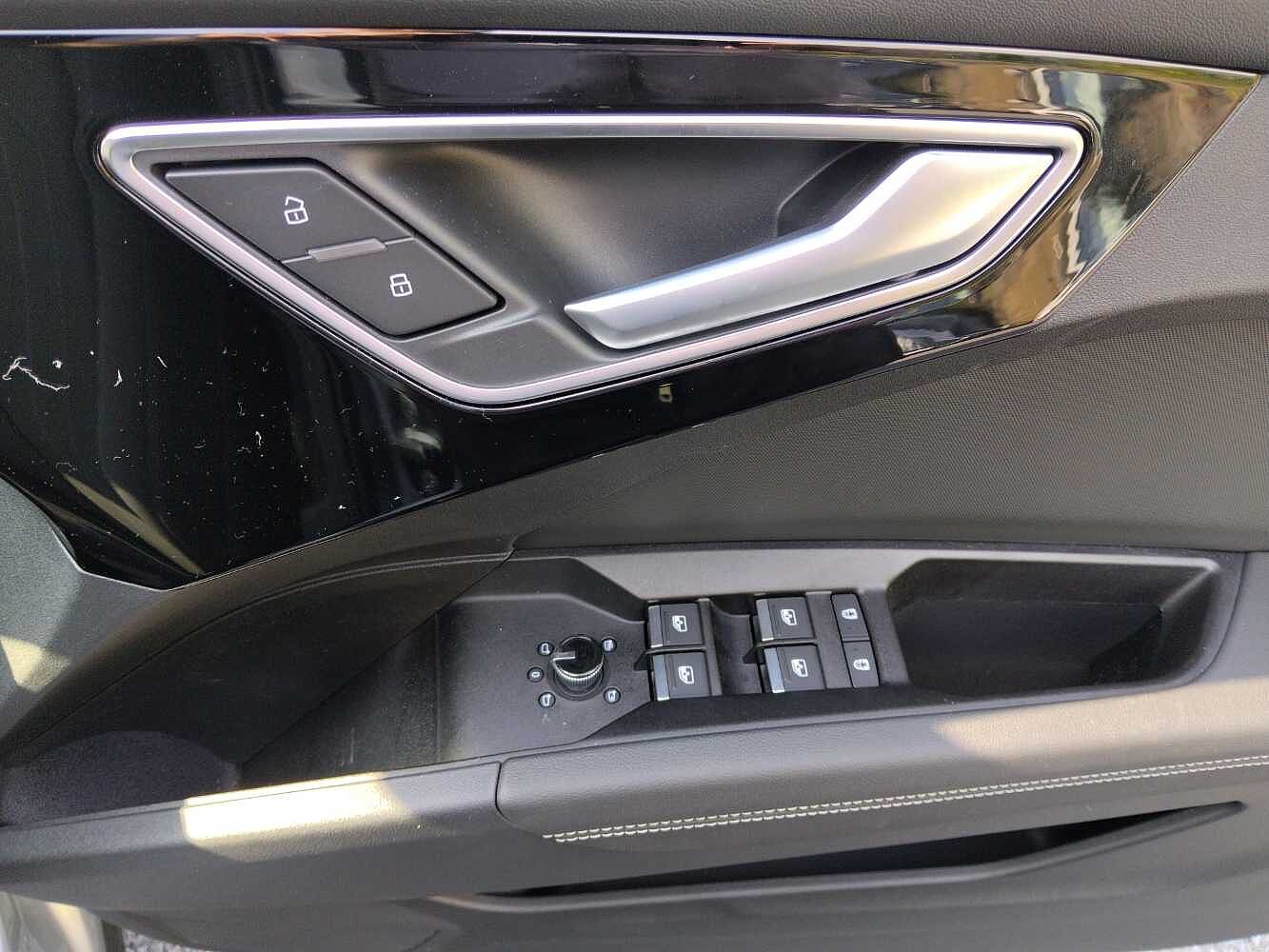 Used Audi Q4 e-tron 2025 for sale - 76680366: Photo 25