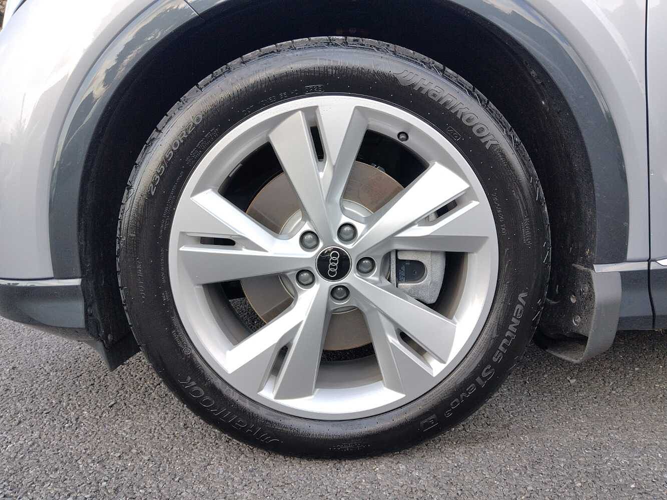 Used Audi Q4 e-tron 2025 for sale - 76680366: Photo 5