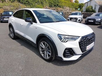 Audi - Q3