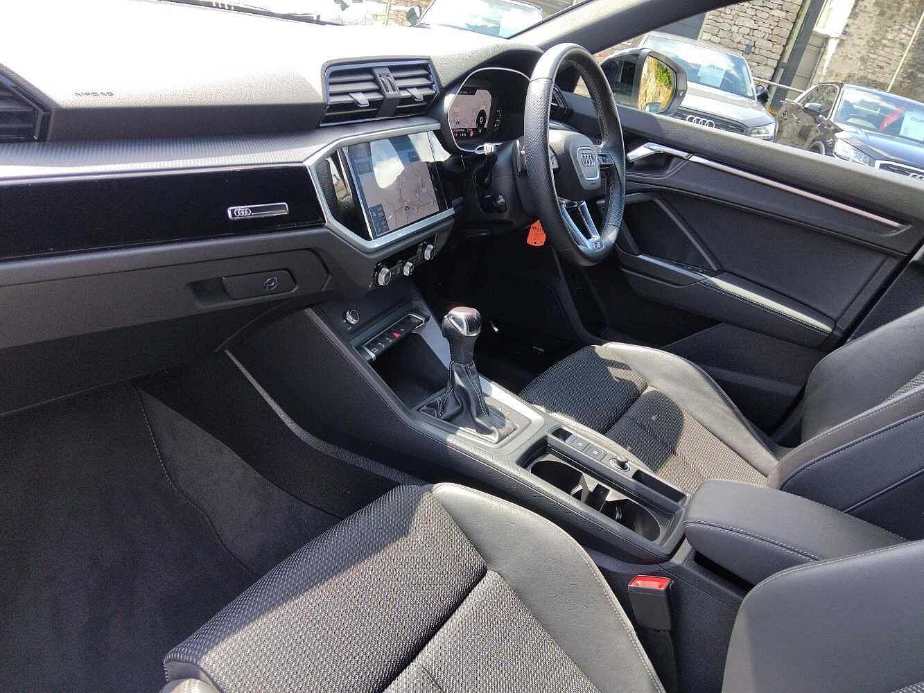 Used Audi Q3 2022 for sale - 76674594: Photo 2