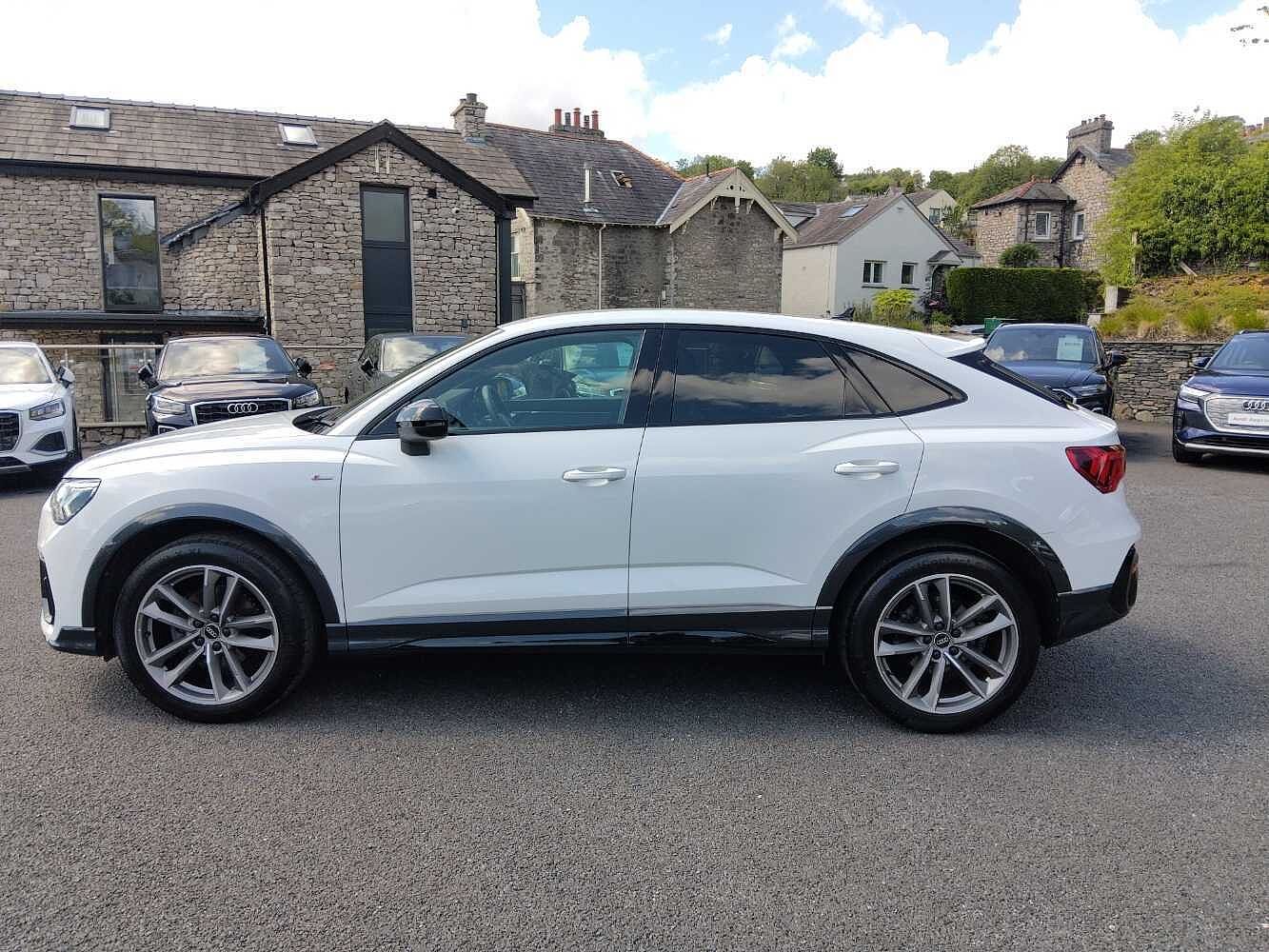 Used Audi Q3 2022 for sale - 76674594: Photo 4