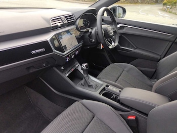 Used Audi Q3 2022 for sale - 76675354: Photo