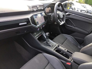 Used Audi Q3 2022 for sale - 77635444: Photo