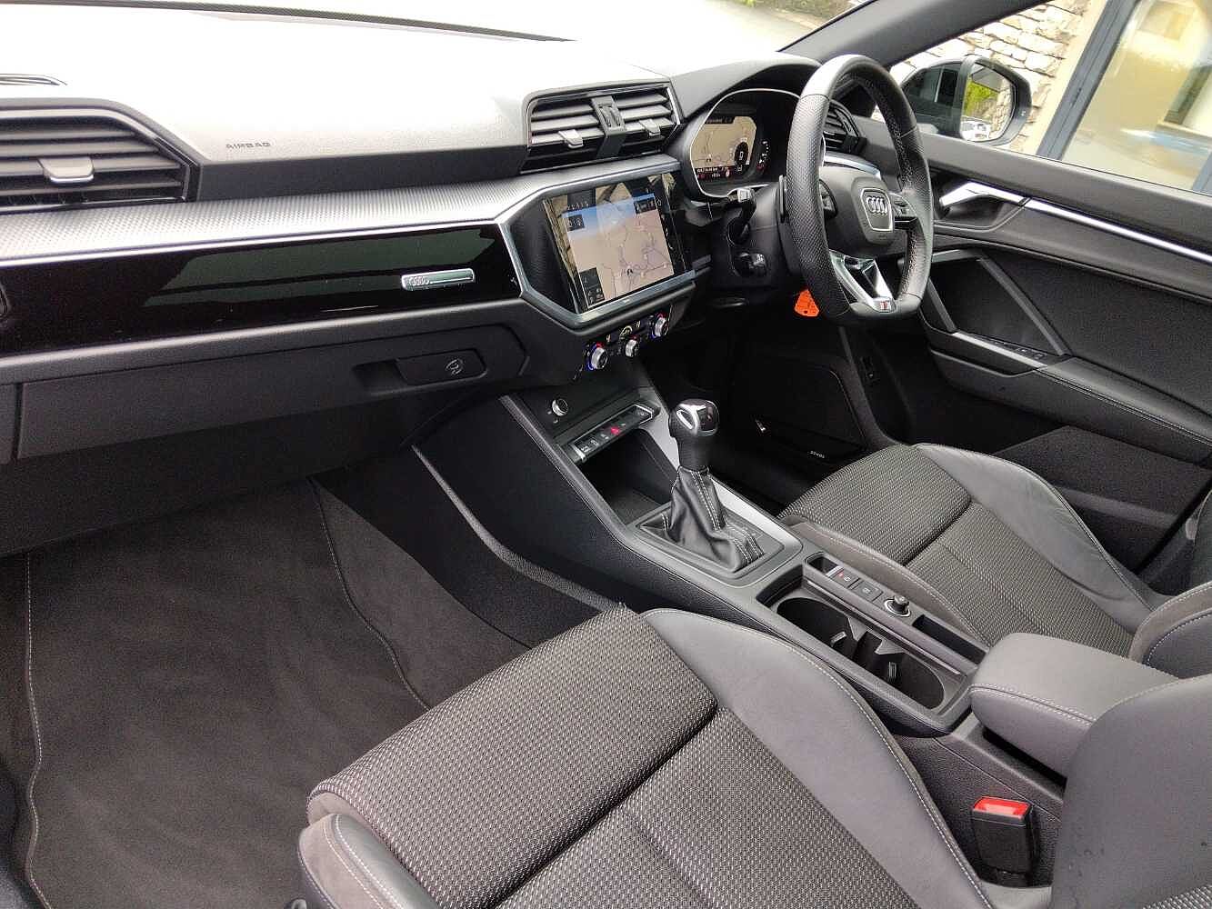 Used Audi Q3 2022 for sale - 76675213: Photo 2